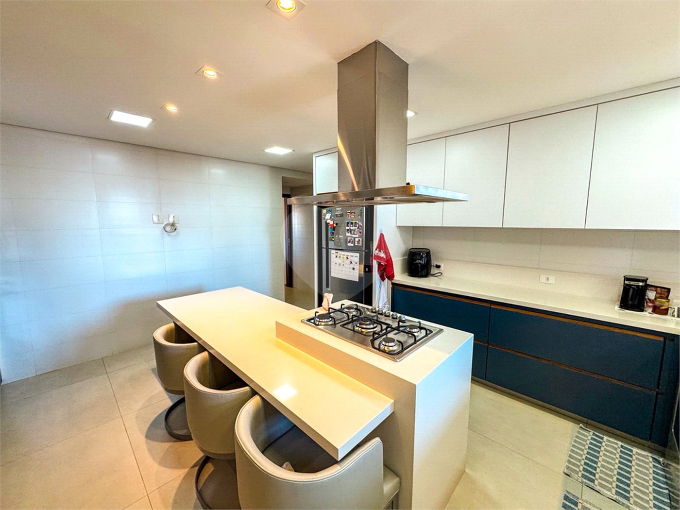 Apartamento à Venda no Centro de São Carlos - com 3 Suítes.