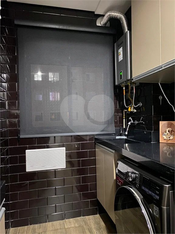 EXCELENTE APARTAMENTO Localizado no bairro do Bom Retiro próximo à Avenida Santos Dumont, com acesso