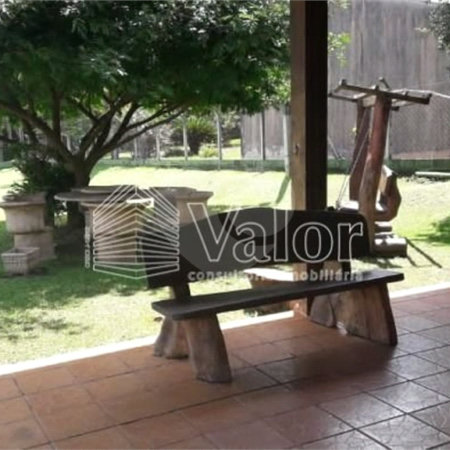 Chácara com 2.400m²