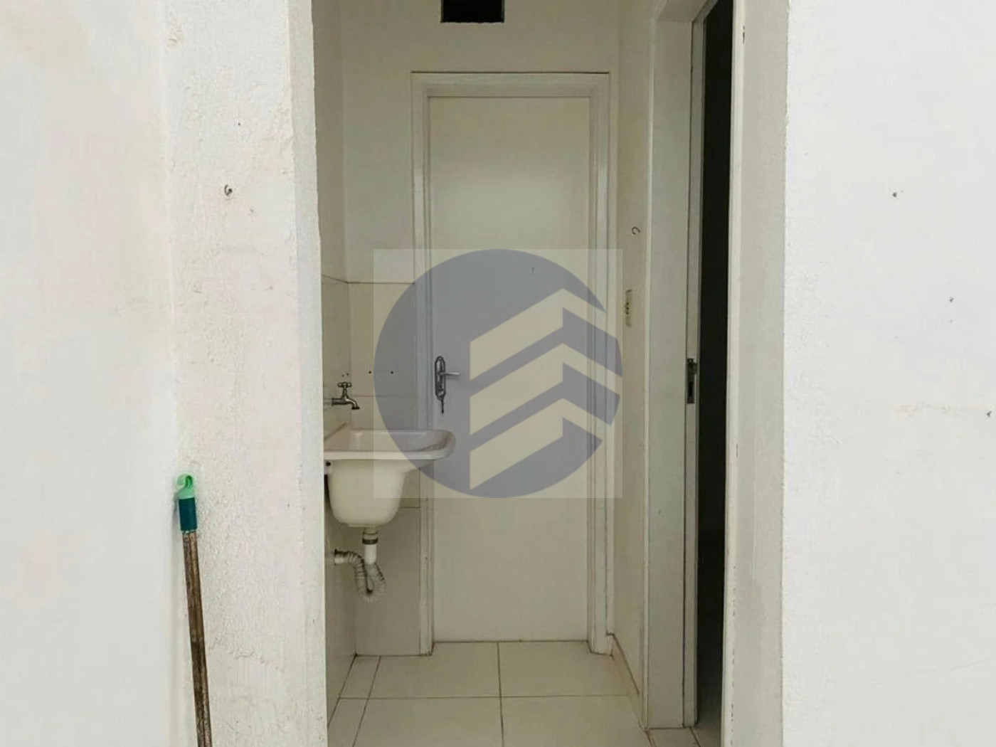 Casa à venda com 2 quartos em Jardim Rizzo, São Paulo - SP