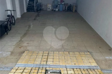 Apto de 230m² no Cambuci com 3 dorms, 5 vagas, 3 suítes. Estudo permuta.