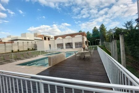 Indaiatuba - Condominio Jardins di Roma - Venda -Locação 0 R$ 10.000,00 mais encargos - condominio - R$ 650,00 - IPTU - R$ 230,00 - Terreno 300ms - construido 170 metros quadrados - Terrea - 3 quartos, uma suíte e uma demi suite , 4 banheiros , piscina - Preparado para água quente até a piscina!!