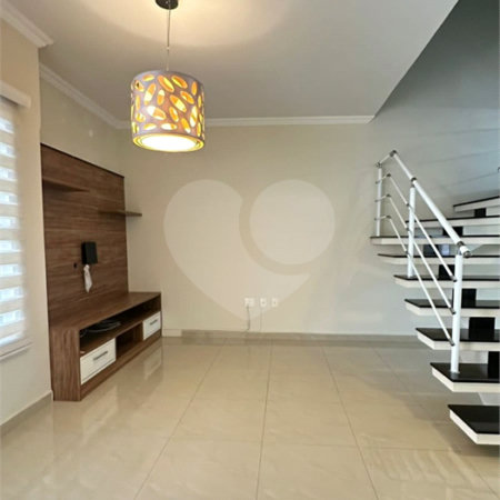 Indaiatuba- Villagio de Itaici- Venda - terreno 150,00 ms - construida 144, 15 ms - 3 dorms, 1 suite, sala, cozinha, wc - R$ 999.900,00 -Área de lazer conta com: Salão de festas - Piscina - Clube - Playground - Academia completamento bancário. Imóvel locado em setembro 2024, venda para investidor,