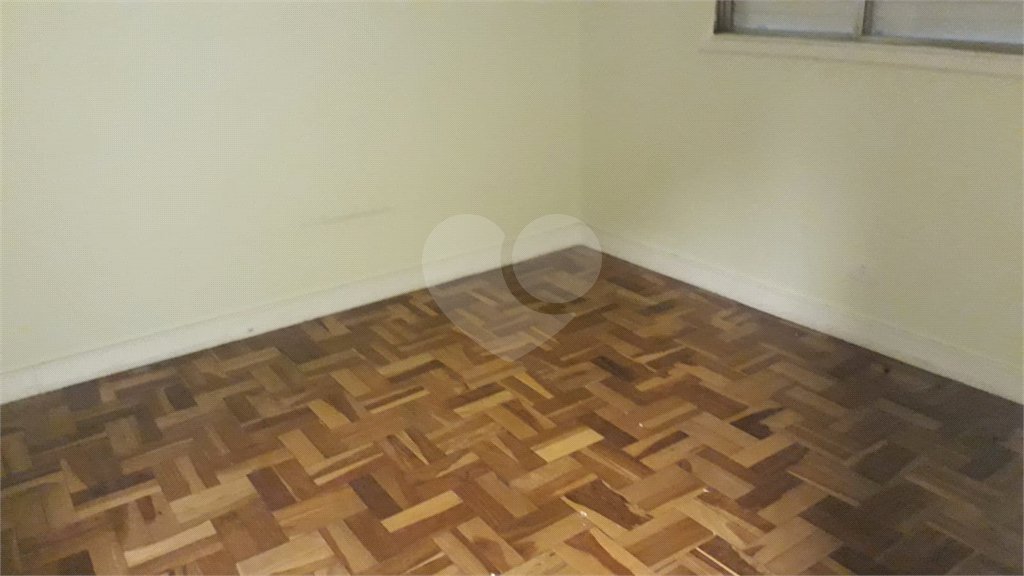 Venda apartamento 2 dormitórios, vaga de garagem fixa, lazer completo. Campo Belo. SP.