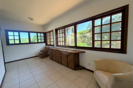 Casa à venda com 4 suítes em Ferradura, Armação dos Búzios, RJ