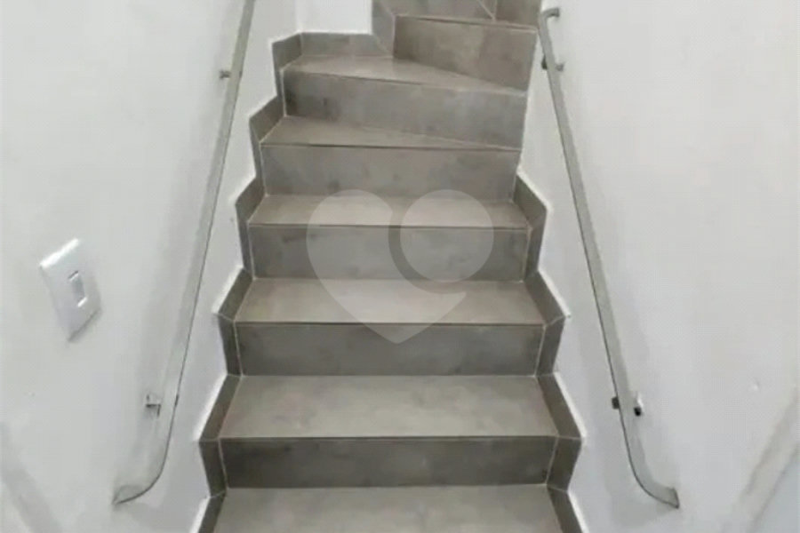Sobrado com 3 Quartos e 3 banheiros à Venda, 160 m² por R$ 850.000 -Jardim Líbano, São Paulo - SP