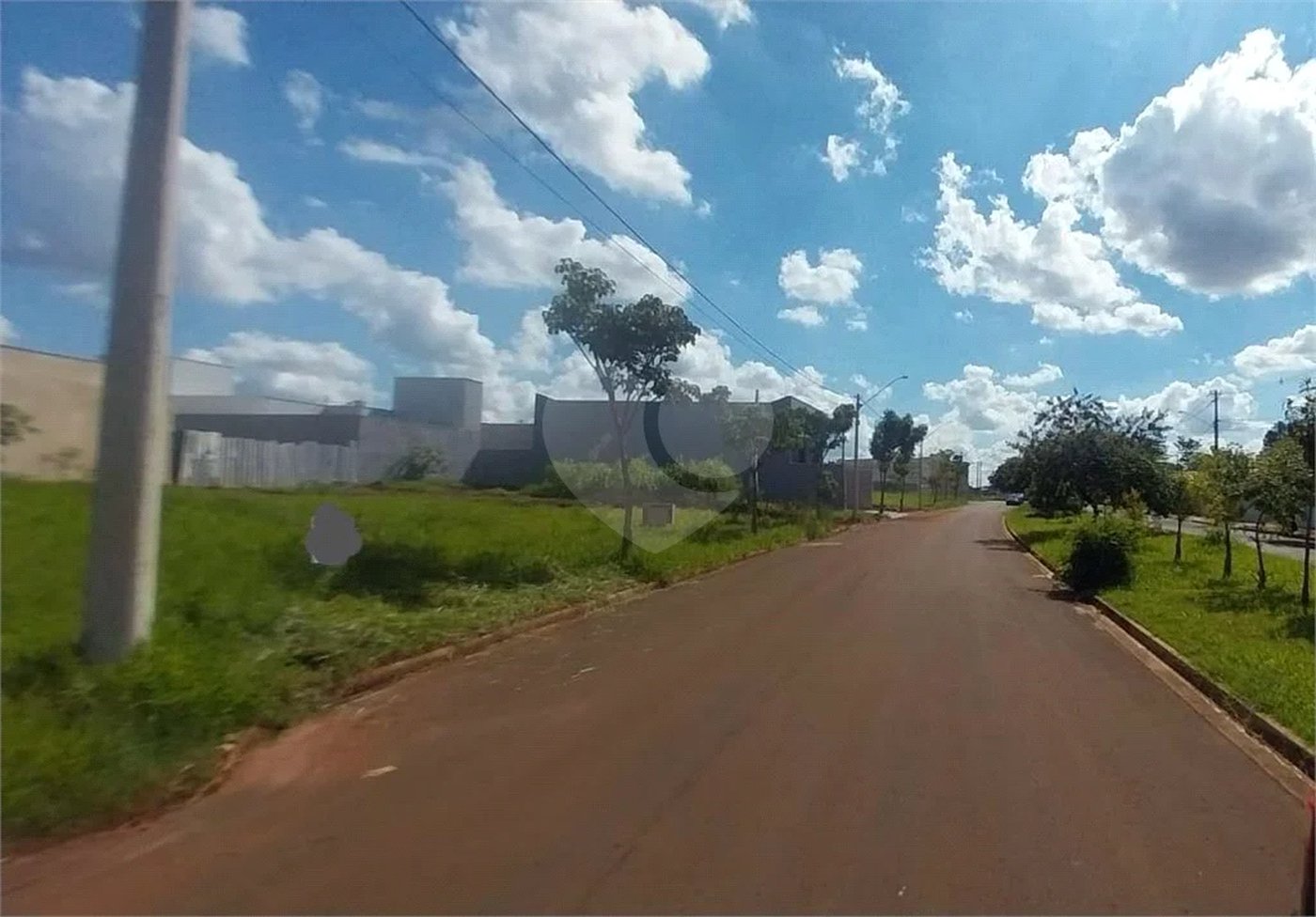Excelente oportunidade no loteamento Terra Di Treviso! Terreno pronto para construir, com ótima topo