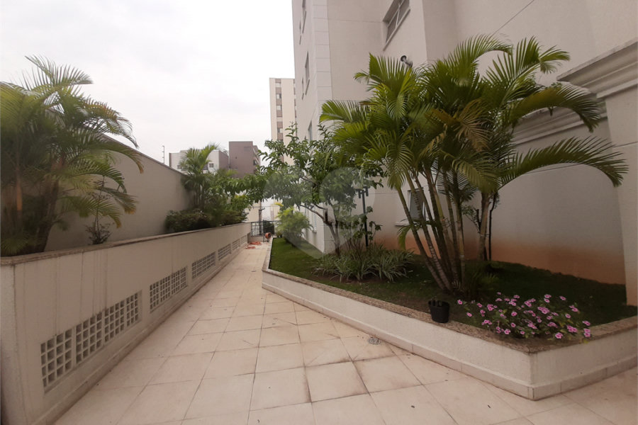 Apartamento 3 dormitórios sacada à venda no bairro de Santana em São Paulo