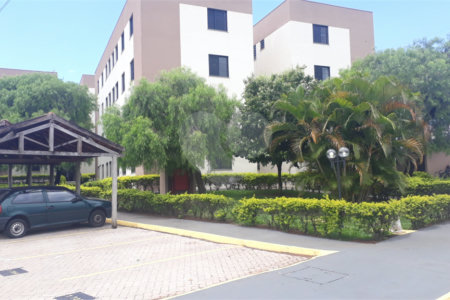 Apartamento á venda, com 03 Dormitórios, em São Carlos.