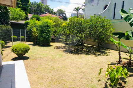 Terreno à venda com 1 quarto em Campo Grande, São Paulo, SP