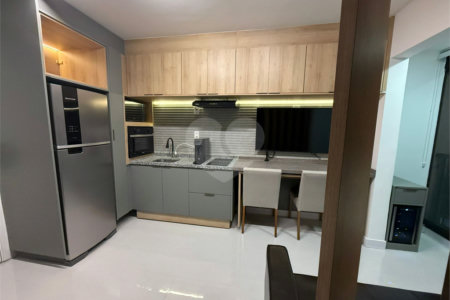 Studio todo equipado em Pinheiros.Aceita e estuda Permuta.