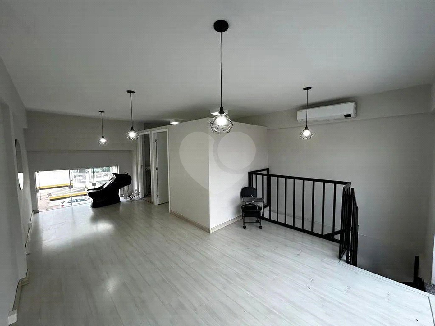 Prédio comercial á venda, com 88m2, em São Carlos-SP.