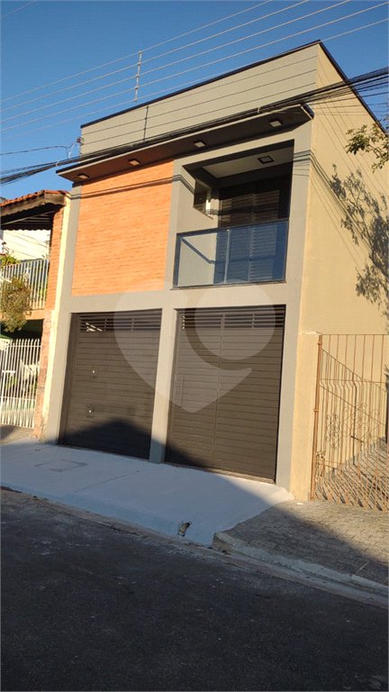 Belíssimo Sobrado com 3 Quartos e 135m² A/C à Venda no Jardim Alvinópolis - Atibaia