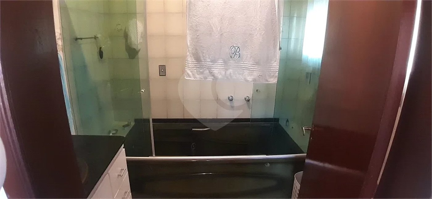 Imóvel localizado no jardim França/barro branco com 3 dorms, senddo 5 vagas