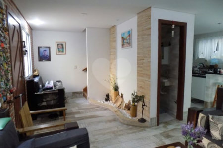Casa em condomínio fechado - Saúde