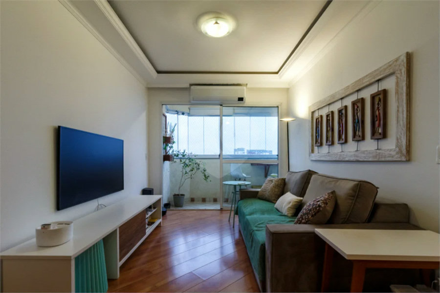 Vila Clementino - Apartamento na Rua Loefgren | 80 m² | 3 Dormitórios | 1 Suíte | 2 Vagas | Último Andar