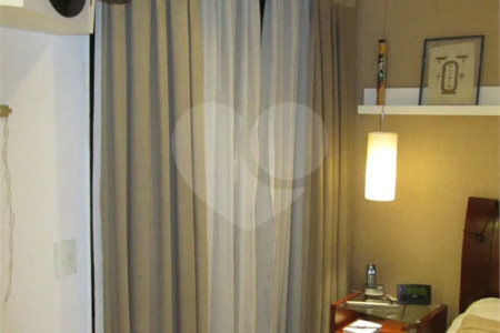 Cobertura Duplex com 126,metros quadrados próximo ao Shopping Pátio Paulista.