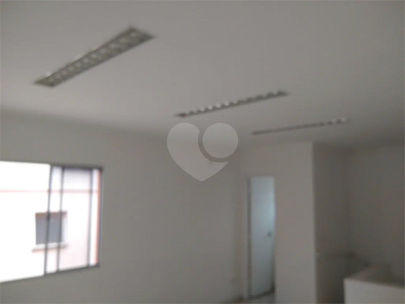 Sala Comercial com 28m² na Vila Santa Catarina!!!