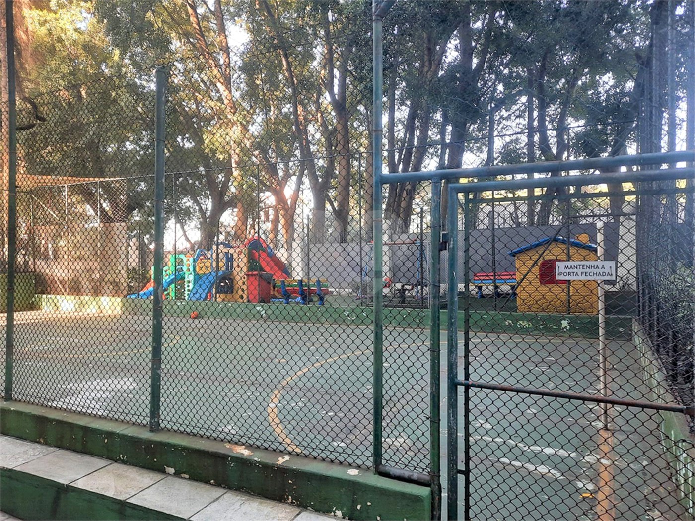 Apartamento à venda com 3 quartos, sendo 1 suíte,  em Alto da Boa Vista, São Paulo, SP
