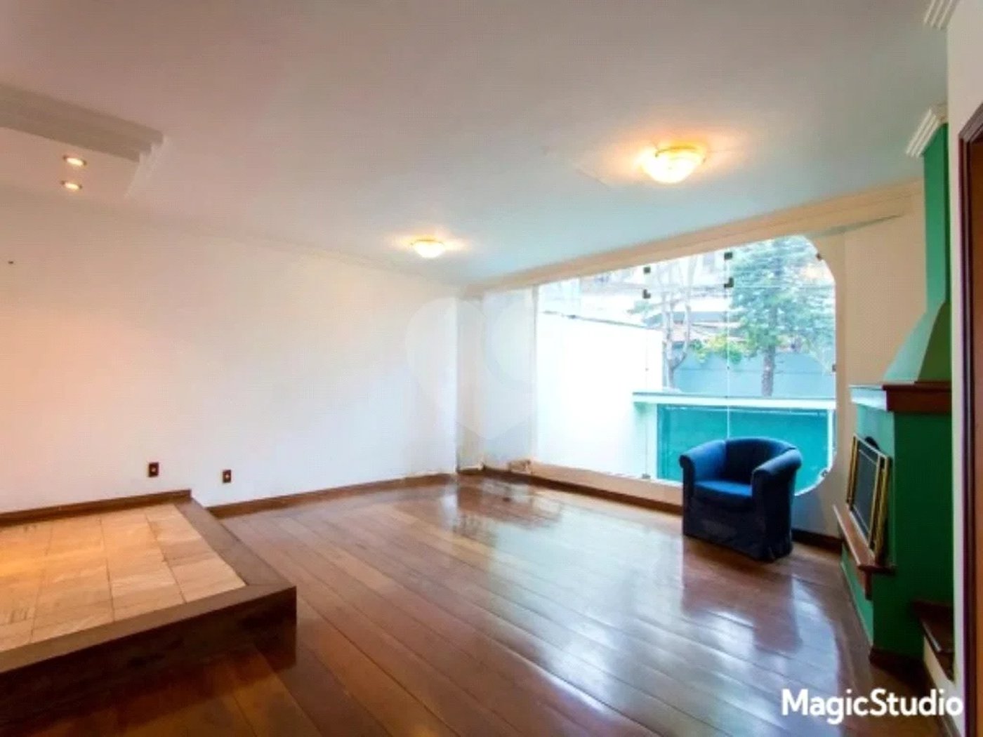 Casa com 360m² , 3 dormitórios , sendo 1 suíte , 4 vagas , disponível para venda ou locação , no centro de Santo André.