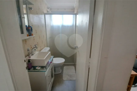 Ótima localização.
