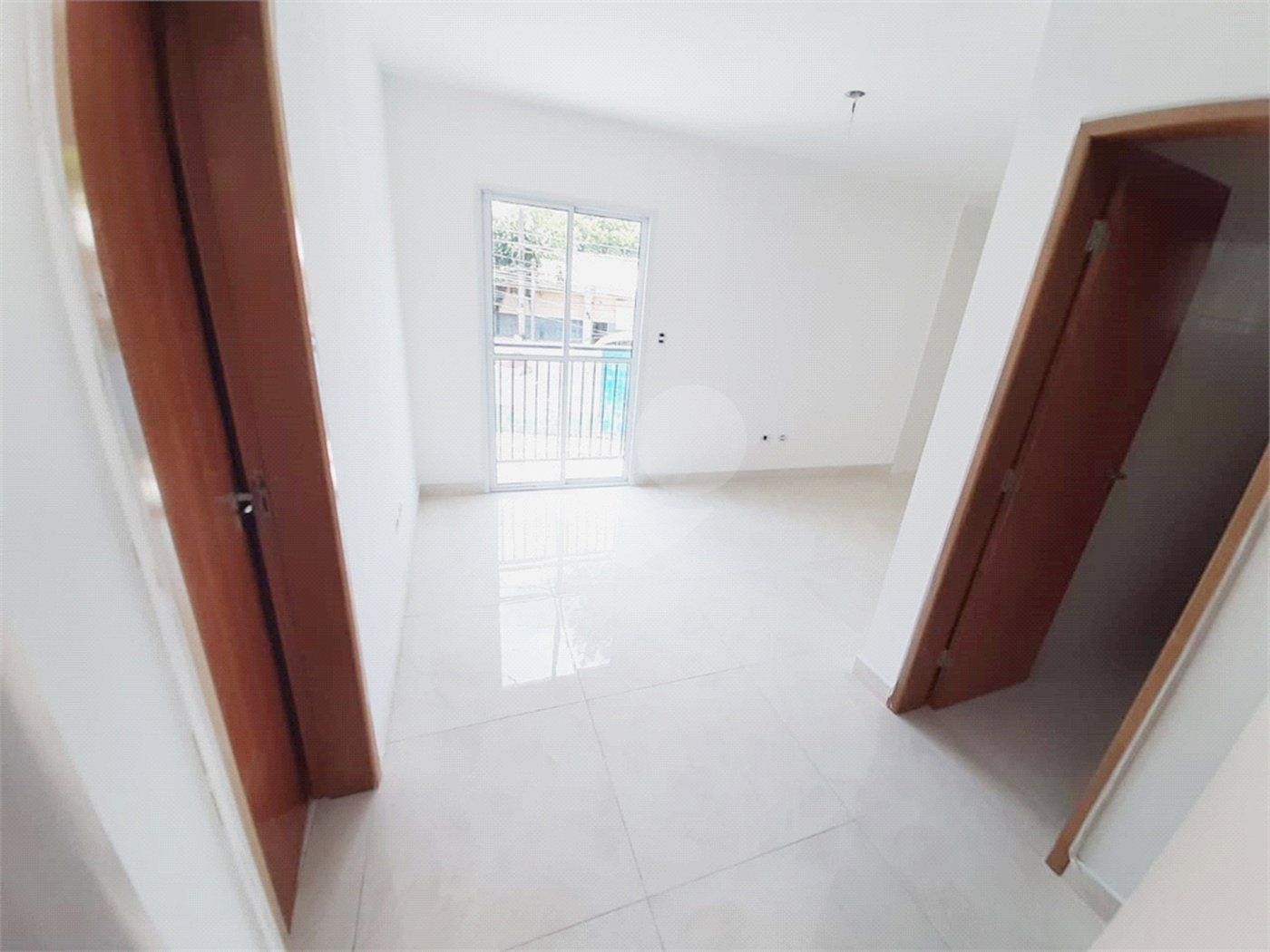 Apartamento novo. 10 minutos para o Metrô