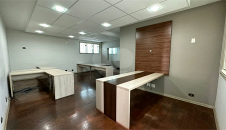 Casa Térrea para alugar com 5 quartos, sendo 3 suítes,  em Cidade Jardim, Piracicaba, SP