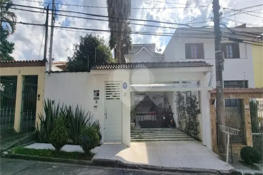 SOBRADO MOBILIADO DE 199,0 M² COM 02 SUITES, 04 VAGAS E PISCINA PARA VENDA NO JARDIM VIRGINIA BIANCA