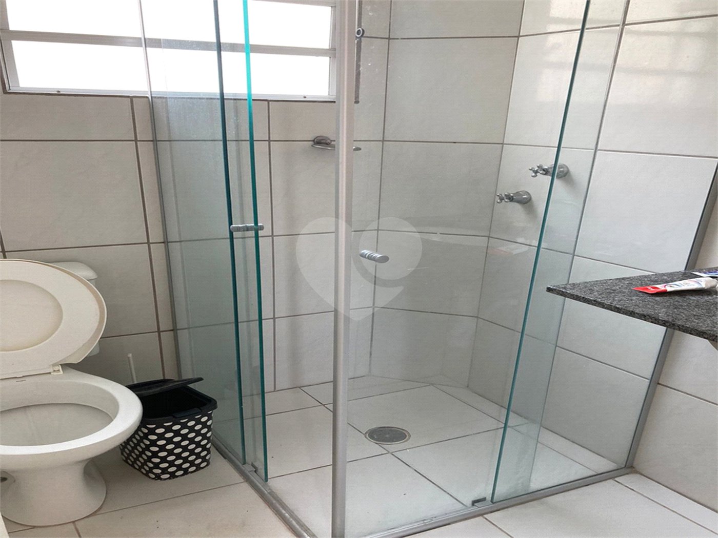 Apartamento à venda com 3 quartos, sendo 1 suíte - no condomínio Carlos Magno, São Carlos - SP