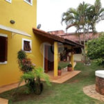Casa à venda com 3 suítes em Estância Santa Maria do Laranjal, Atibaia, SP