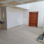 Casa nova na Serra da Cantareira com 3 suítes