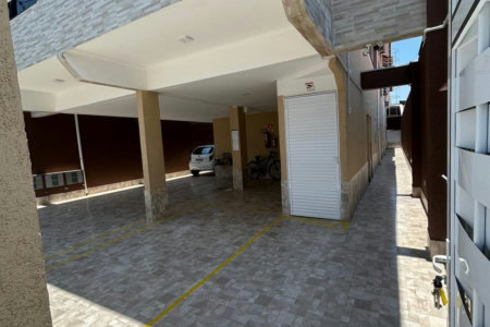 Duplex à venda com 2 quartos, sendo 1 suíte, apenas 400m Mar