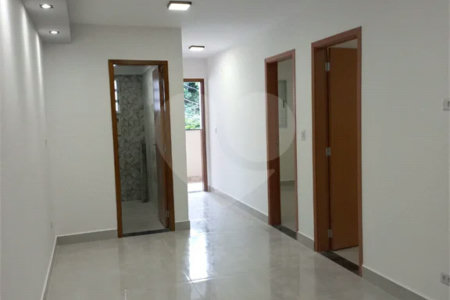 Excelente apartamento à venda, 2 quartos, ao lado do metrô Guilhermina-Esperança
