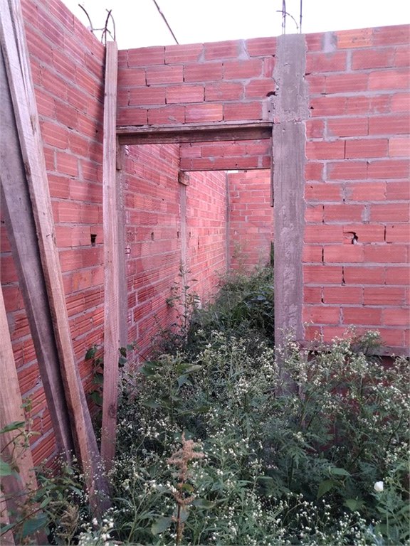Terreno com 138,00 m² .