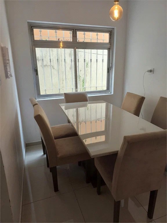 Sobrado à venda com 3 quartos, sendo 2 suítes, em Cidade São Francisco, São Paulo, SP