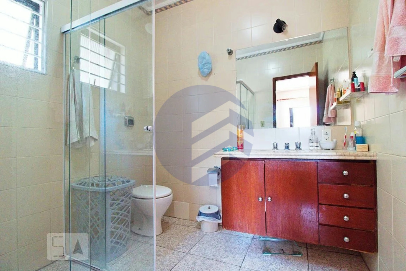 Casa para alugar com 3 quartos, sendo 1 suíte, em Jardim Monte Kemel, São Paulo - SP