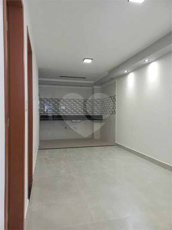 Excelente apartamento à venda, 2 quartos, ao lado do metrô Guilhermina-Esperança