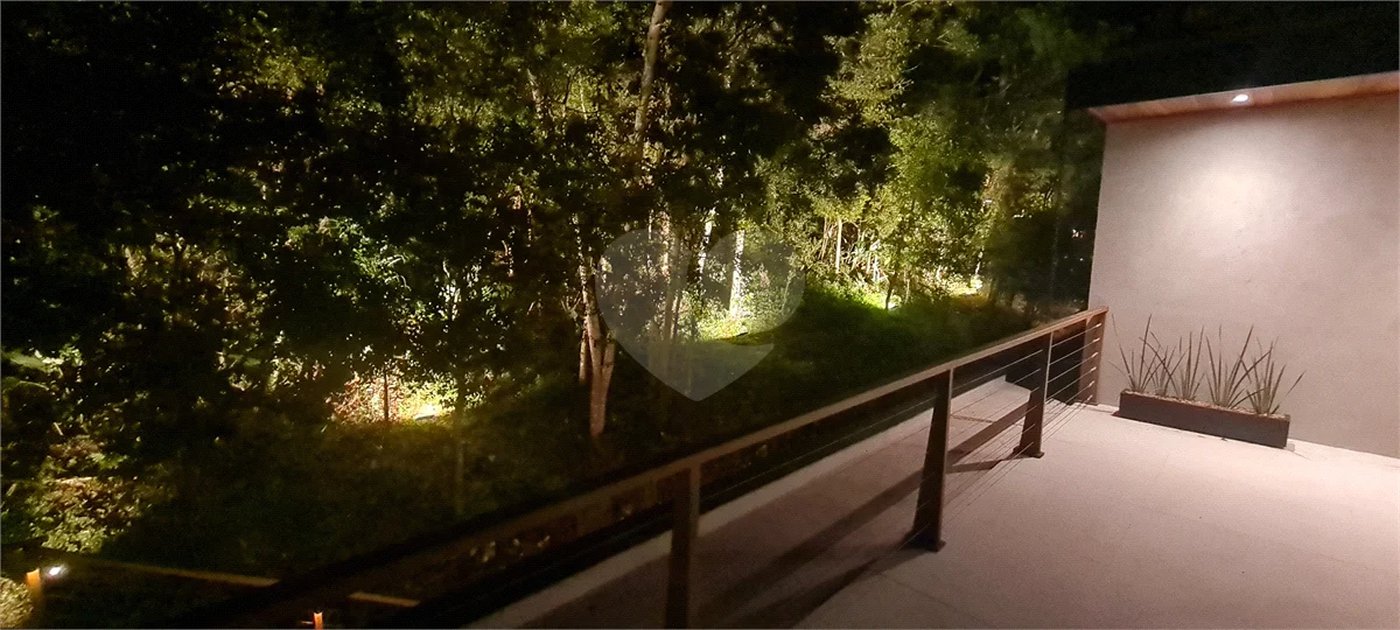 Casa à venda com 3 suítes no condomínio Alpes da Cantareira, Mairiporã - SP