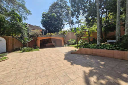 Casa à venda ou para alugar com 4 suítes em Alto da Boa Vista, São Paulo, SP