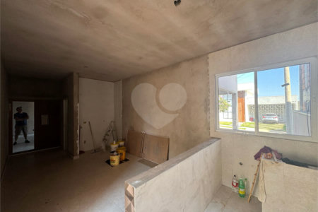 Casa em condominio em reta final de obras