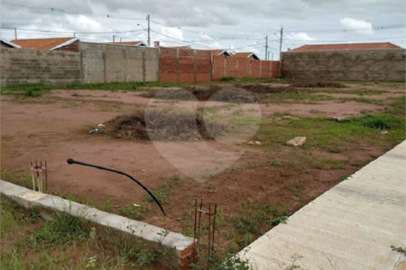 Terreno com 176,00 m² .