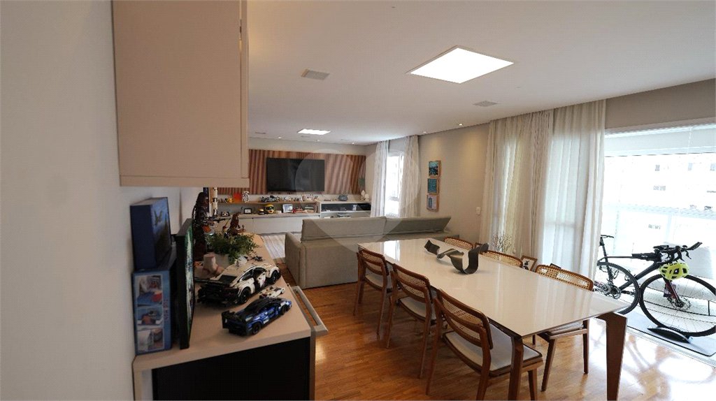 Apartamento á venda - Vila Olímpia