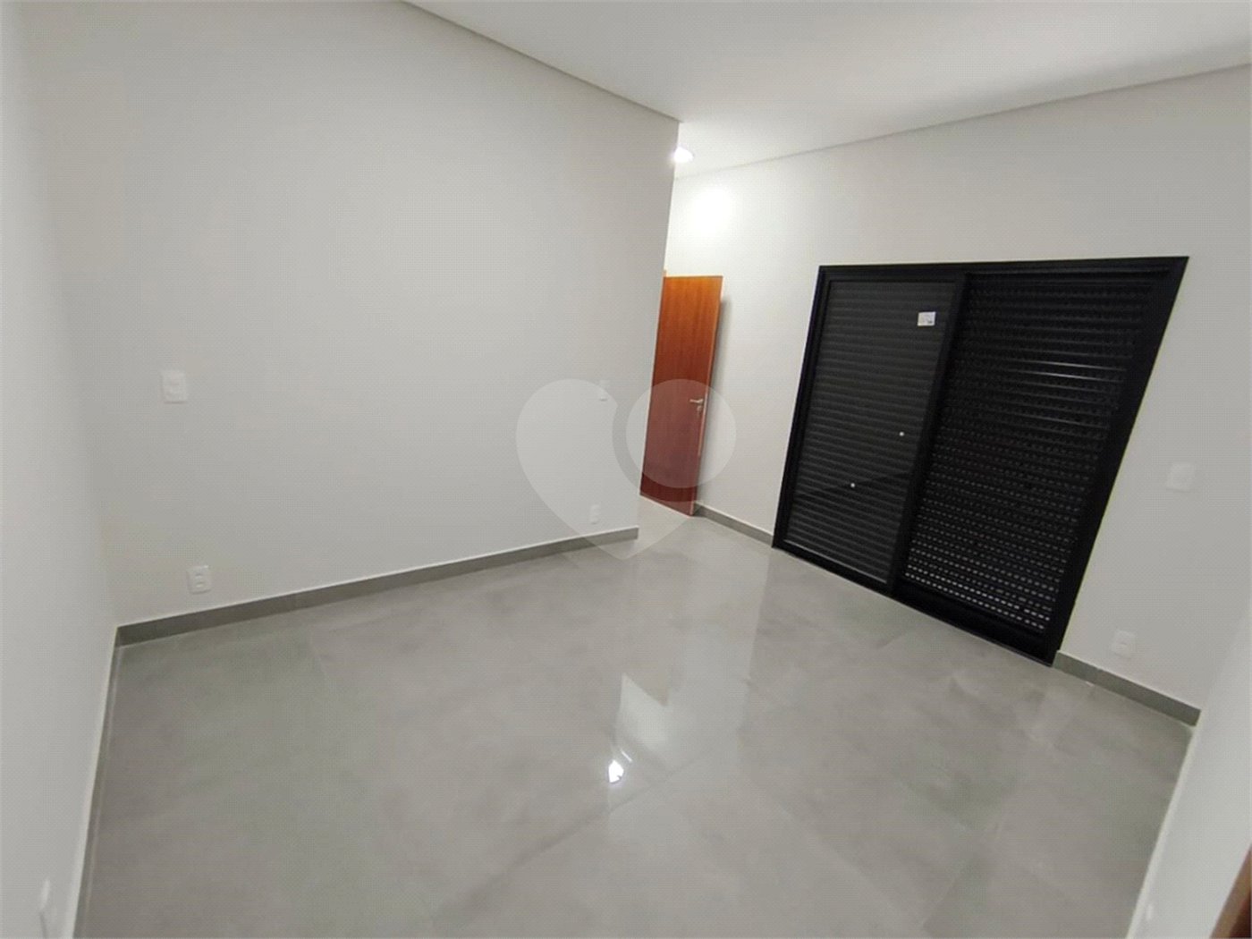 Casa 3 dormitórios 1 suíte, condomínio Faixa Azul.