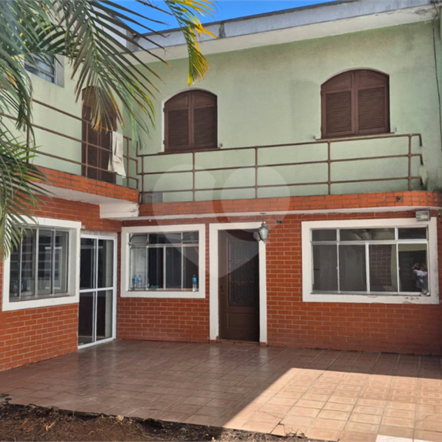 Casa residencial ou comercial com mais de 200m² na região do Jardim da Saúde em São Paulo - SP.