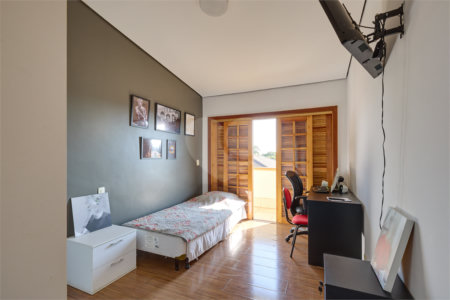 Casa à venda com 5 quartos, sendo 3 suítes, no condomínio Triplex, São Paulo - SP