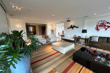 Apartamento à venda com 4 suítes em Jardim Marajoara, São Paulo, SP