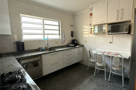Sobrado à venda com 143m² - 3 suítes 4 vagas no Jardim Bonfiglioli - Butantã