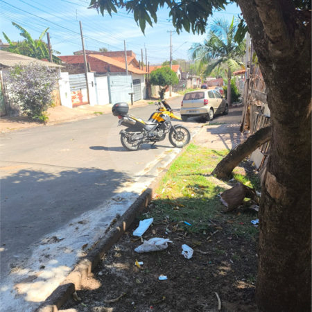 Terreno a venda no Cidade Aracy 2