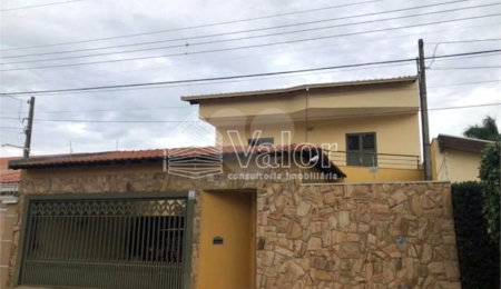 Casa à venda com 3 quartos, sendo 1 suíte,  em Jardim Alvorada, São Carlos, SP
