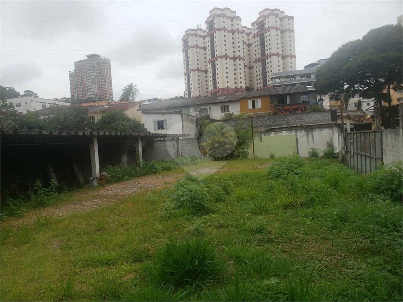 Terreno para uso residencial/comercial com 1.048m²a.t. á venda em Jardim Marajoara, São Paulo - SP